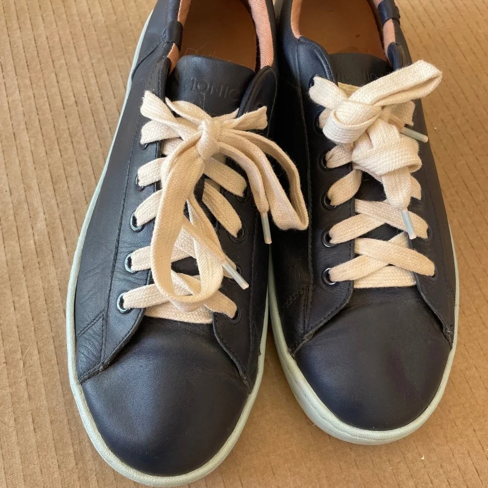 Vionic Pro Shoes Womens 10 Navy Blue Leather Mable Athletic Casual Comfort